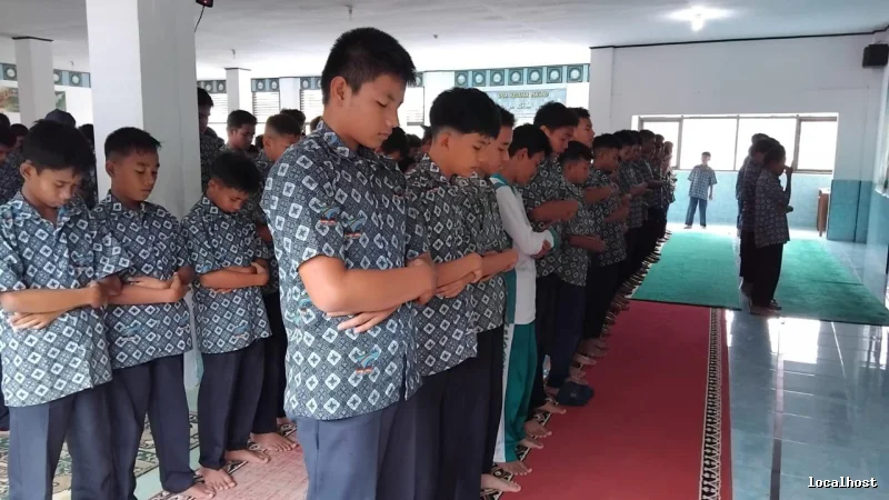 MOBIL TERCANGGIH SAAT INI: XPENG P7!