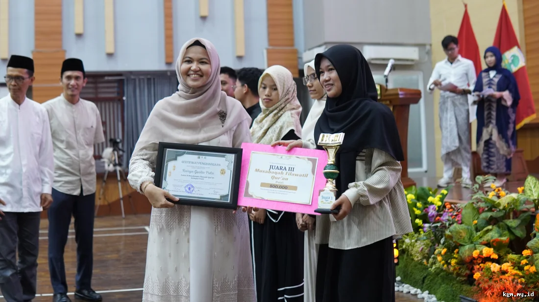 Gubernur Riau  targetkan ekonomi tumbuh 8 persen tahun 2025